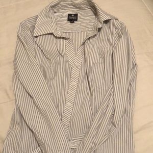 Express “the essentials” button up shirt